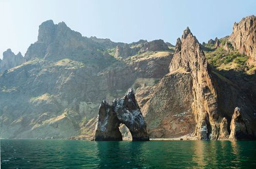 Golden Gate Rock Ukraine